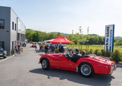 Oldtimer-Corso auf dem Gelände von AutoTechnik Schulte