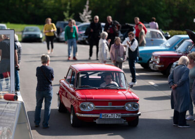 Oldtimer-Corso auf dem Gelände von AutoTechnik Schulte