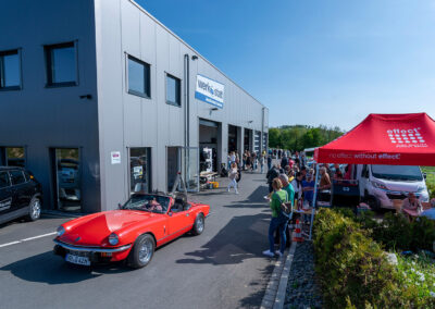 Oldtimer-Corso auf dem Gelände von AutoTechnik Schulte